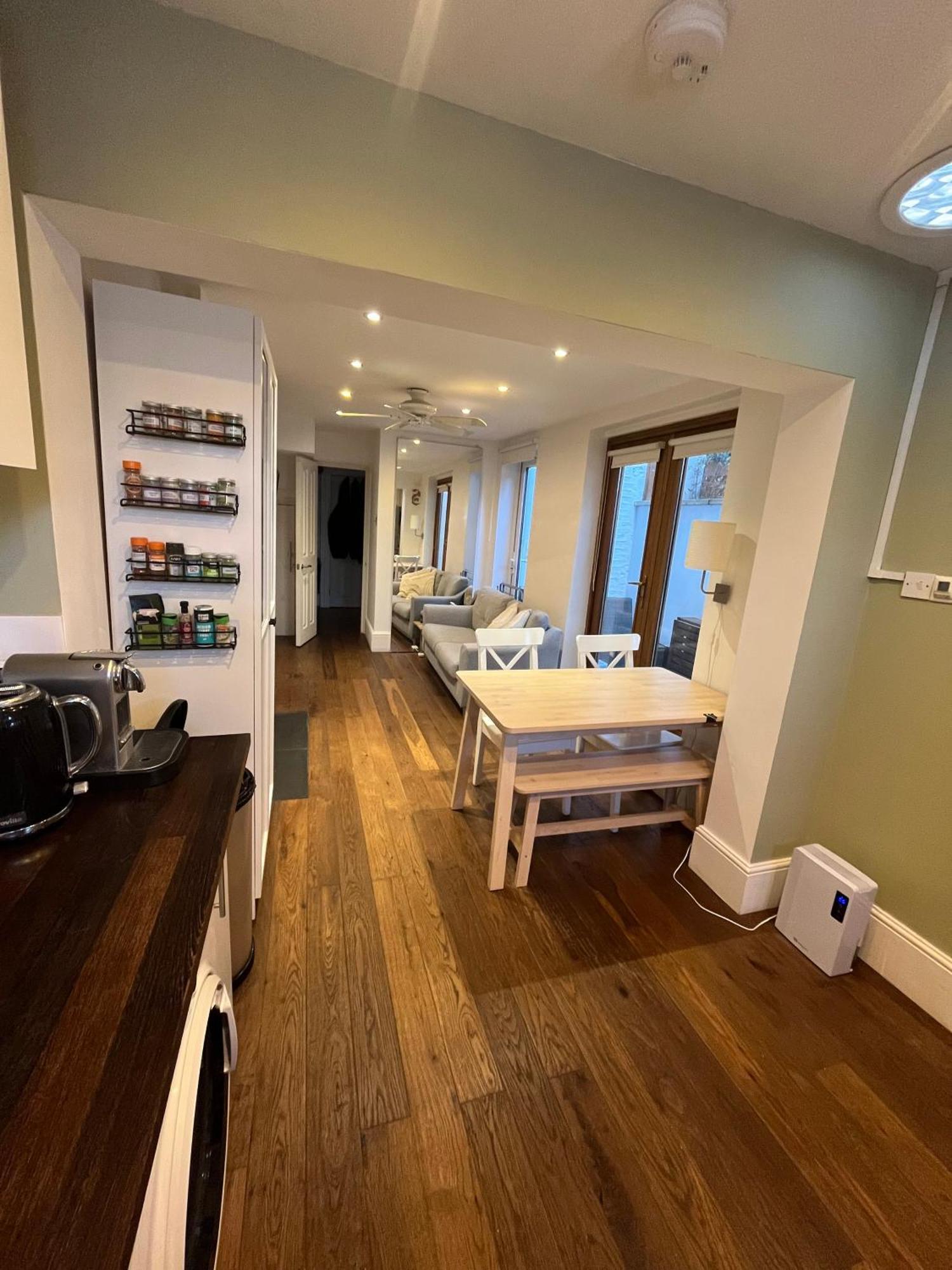 Comfy Stay In Wandsworth Town London Exterior photo