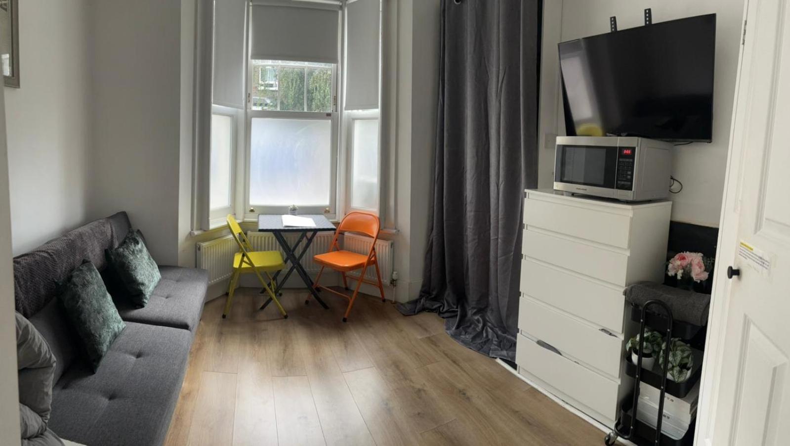 Comfy Stay In Wandsworth Town London Exterior photo