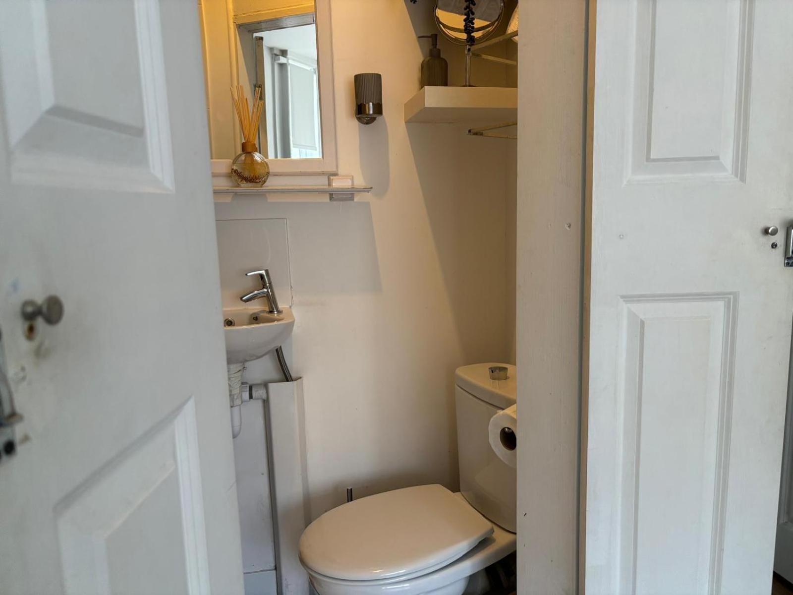 Comfy Stay In Wandsworth Town London Exterior photo