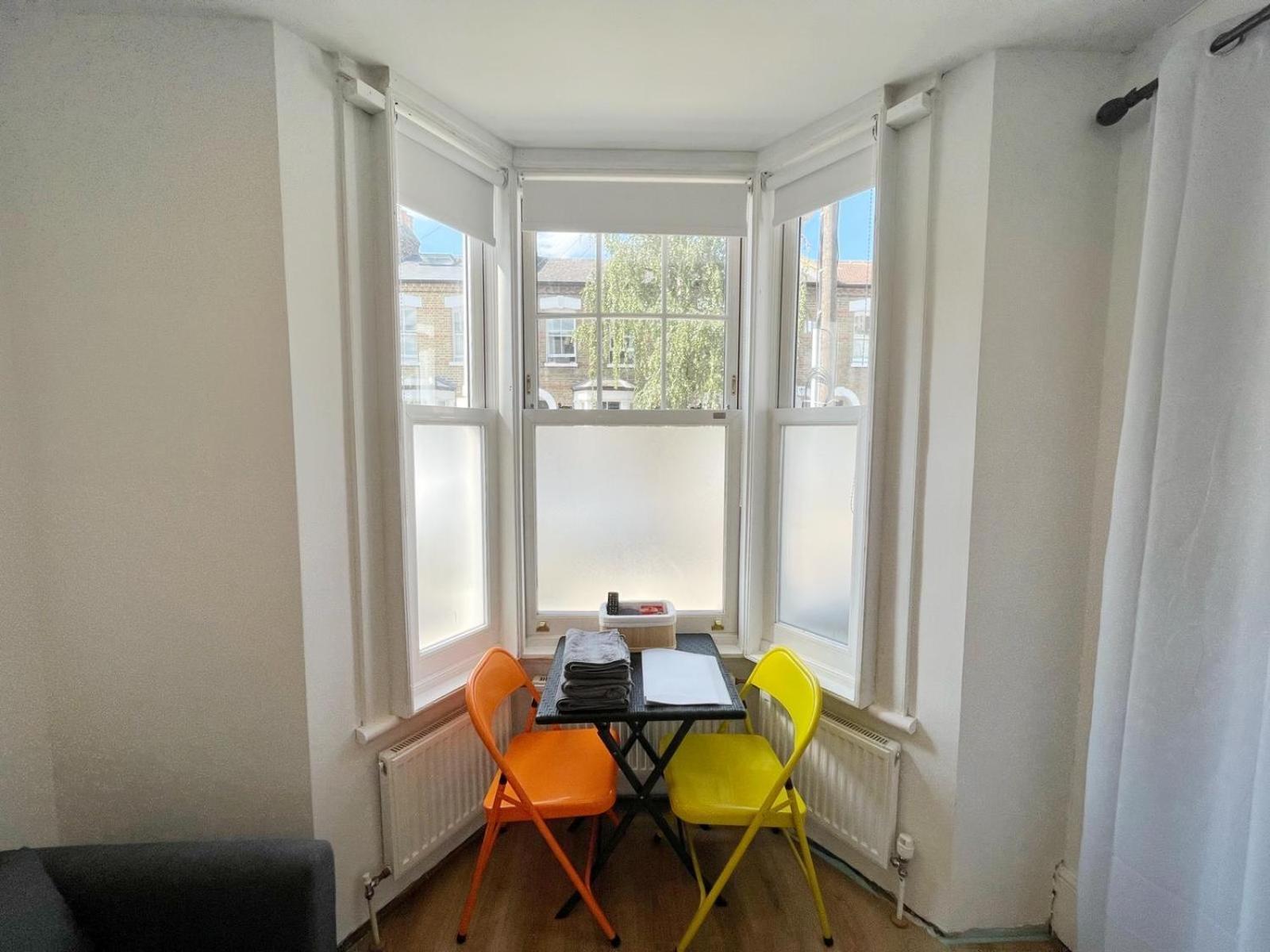 Comfy Stay In Wandsworth Town London Exterior photo